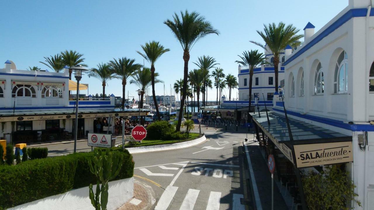 Alcazaba Lagoon Estepona Golf Leilighet Eksteriør bilde