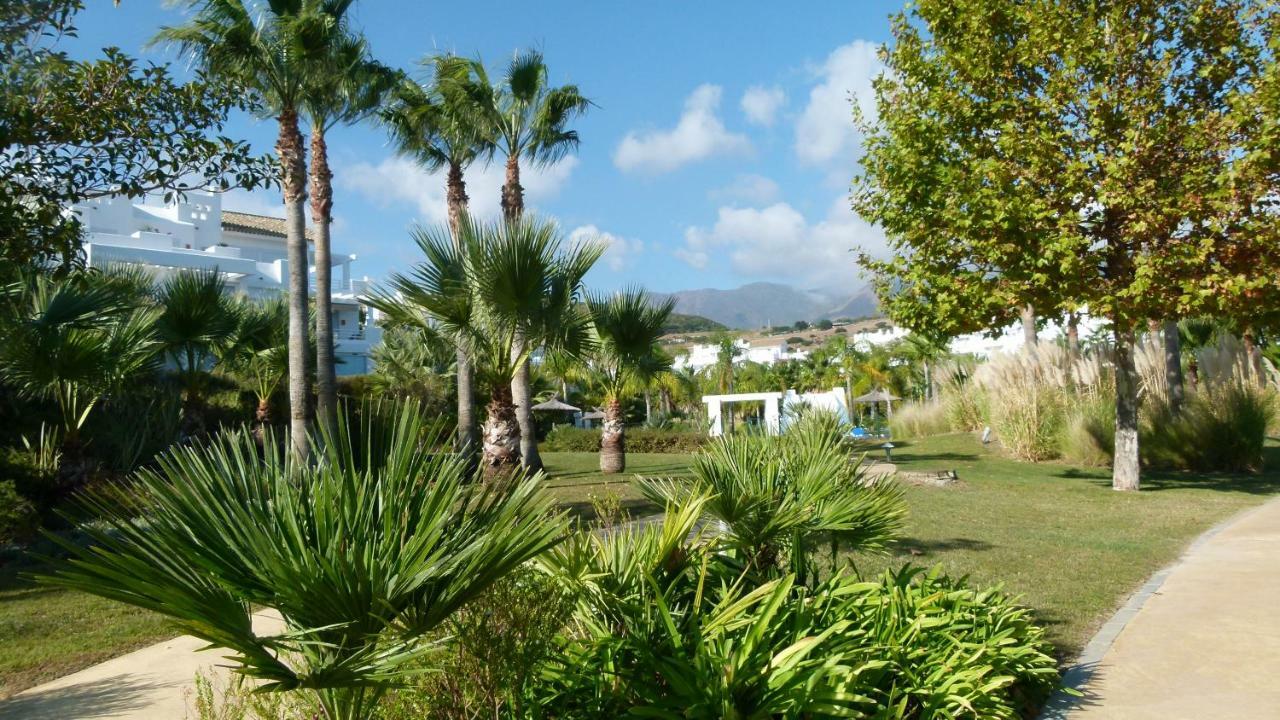 Alcazaba Lagoon Estepona Golf Leilighet Eksteriør bilde