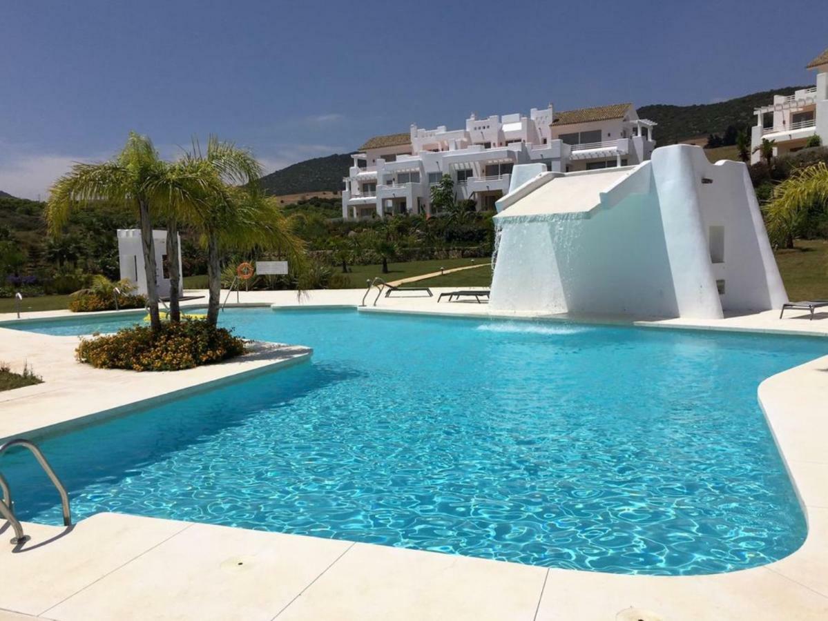 Alcazaba Lagoon Estepona Golf Leilighet Eksteriør bilde